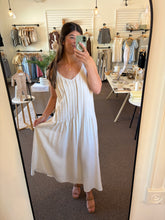Load image into Gallery viewer, Ivory Breeze Maxi