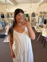 Load image into Gallery viewer, Ivory Breeze Maxi