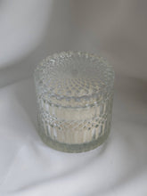 Load image into Gallery viewer, 10.5oz Crystal Glass Soy Candle - Wine Country Scented