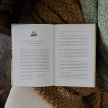 Load image into Gallery viewer, Christ-Centered Family: Pointing Your Family to Jesus Every Day