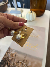 Load image into Gallery viewer, Large Pearl Huggie