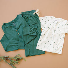 Load image into Gallery viewer, Christmas Trees Ribbed Bamboo