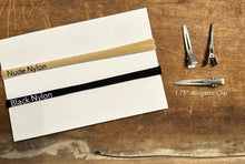 Load image into Gallery viewer, Floral Clip