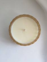 Load image into Gallery viewer, Luxe Candle: Candy Cane