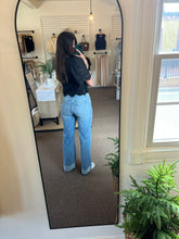 Load image into Gallery viewer, 90s Cuffed Jeans
