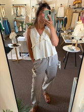 Load image into Gallery viewer, Molly Textured Pant - Mocha
