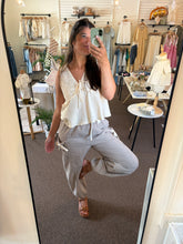 Load image into Gallery viewer, Molly Textured Pant - Mocha
