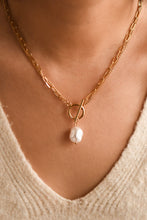 Load image into Gallery viewer, Pearl Chain Necklace
