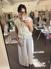 Load image into Gallery viewer, Roselyn Top - Natural
