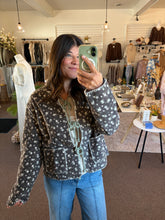 Load image into Gallery viewer, Moss Fields Fleece Tie Jacket
