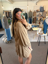 Load image into Gallery viewer, Everyday Cotton Shirt Dress
