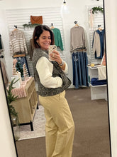 Load image into Gallery viewer, Ditsy Floral Quilt Vest
