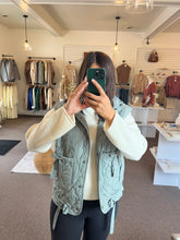 Load image into Gallery viewer, Winnie Quilted Puffer Vest - Sage
