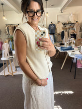 Load image into Gallery viewer, Roselyn Top - Natural
