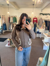 Load image into Gallery viewer, Scallop Trim Cardigan
