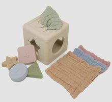 Load image into Gallery viewer, Shape Sorter Tissue Toy
