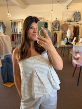 Load image into Gallery viewer, Lizzie Breezy Set
