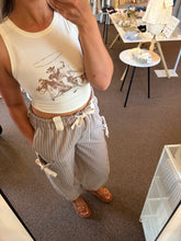 Load image into Gallery viewer, Molly Textured Pant - Mocha
