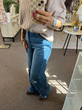 Load image into Gallery viewer, Marley Straight Distressed Jeans
