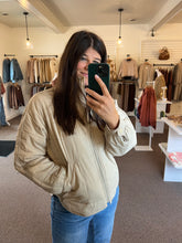 Load image into Gallery viewer, Elowyn Puffer Jacket
