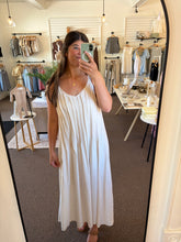 Load image into Gallery viewer, Ivory Breeze Maxi

