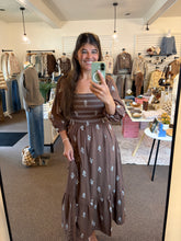 Load image into Gallery viewer, Morgan Floral Embroidered Midi Dress
