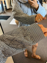 Load image into Gallery viewer, Jules Plaid Jacket
