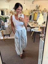 Load image into Gallery viewer, Boardwalk Breeze Joggers
