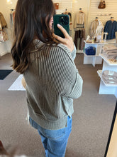Load image into Gallery viewer, Dahlia Sweater - Mocha
