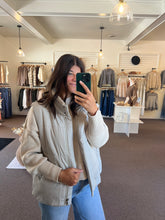 Load image into Gallery viewer, Solid Zip Up Puffer Vest - Cement
