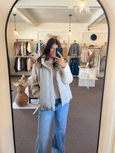 Load image into Gallery viewer, Solid Zip Up Puffer Vest - Cement
