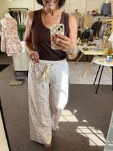 Load image into Gallery viewer, Floral Fields Wide Pant
