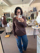Load image into Gallery viewer, Basic V-Neck Long Sleeve - Brown
