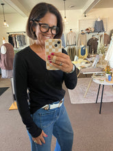 Load image into Gallery viewer, Basic V-Neck Long Sleeve - Black
