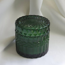 Load image into Gallery viewer, Luxe Candle: Christmas Tree
